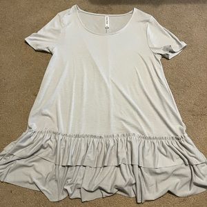 Zenana Premium - Basic Gray Shirt - L